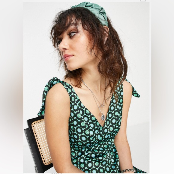 NWT TOPSHOP MINI US 12 SLIP-DRESS GEO PRINT GREEN - Picture 2 of 8